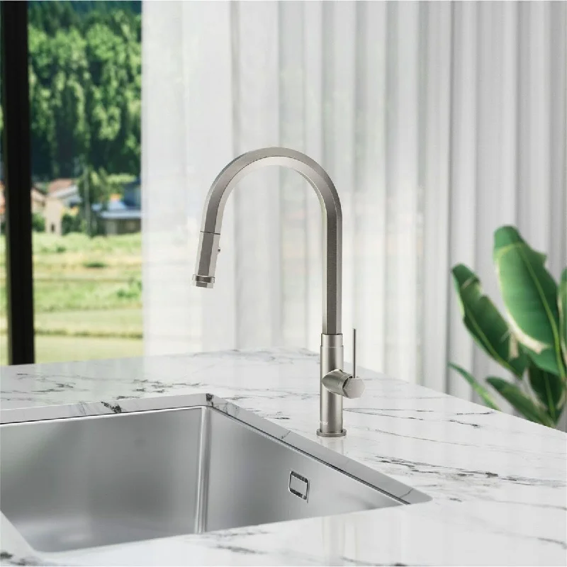 Single Handle Pull Down Sprayer Kitchen Faucet with Advanced Spray