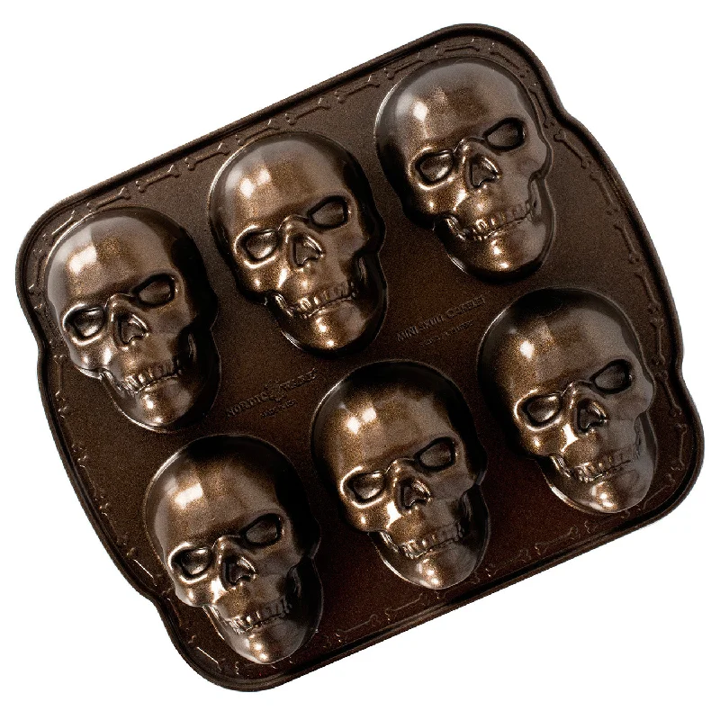 Nordic Ware Skull Cakelet Pan